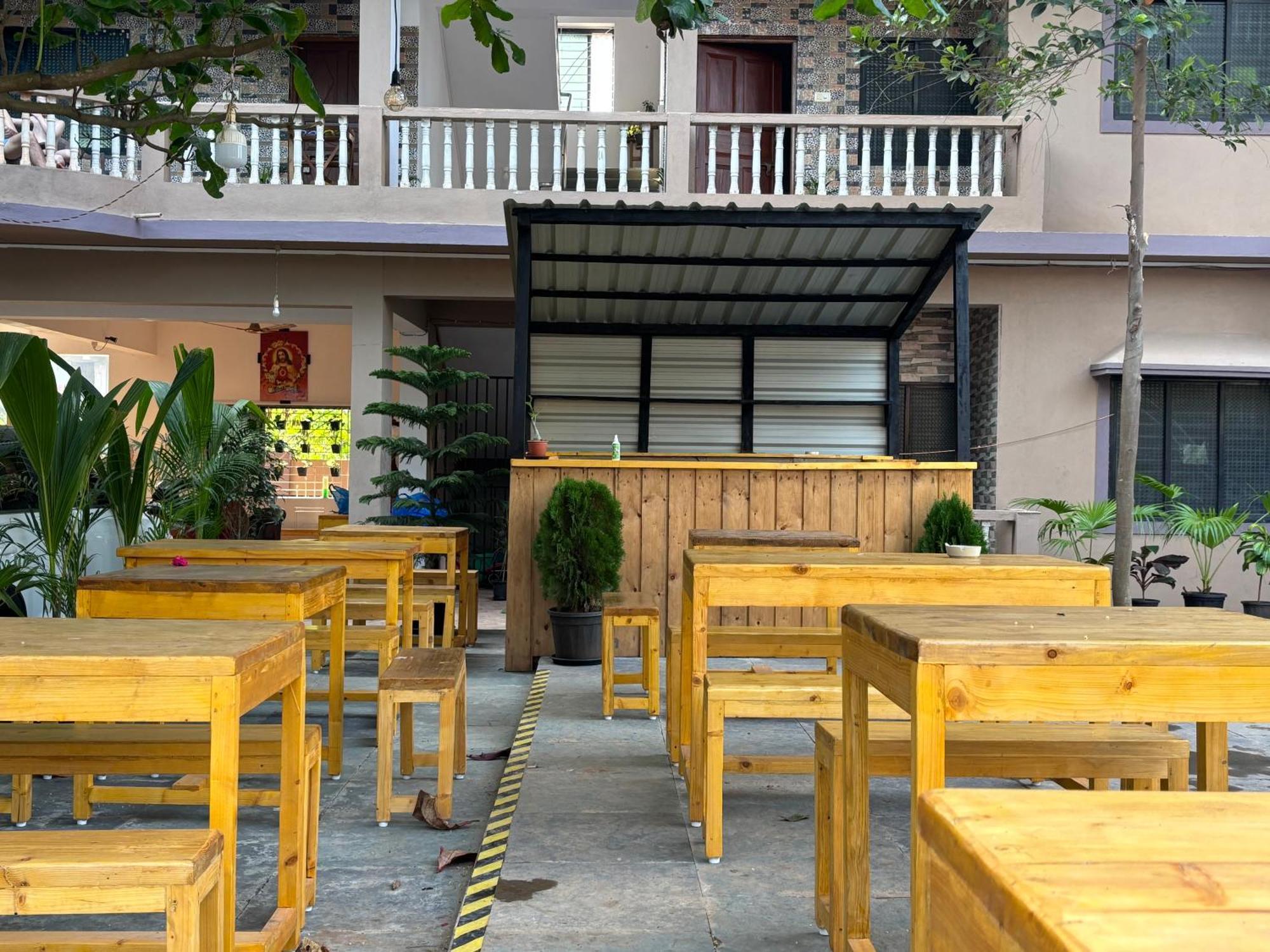Serendipity Goa - And Cafe Apartment Arambol