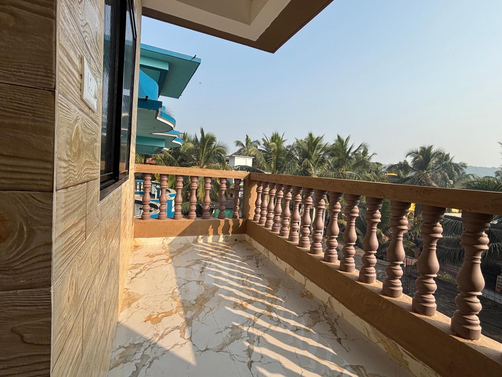 Serendipity Goa - And Cafe * Arambol